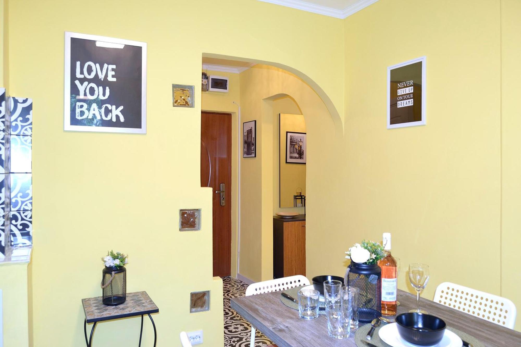 Cozy 2 Rooms Apartment Drumul Taberei Bucureşti Ngoại thất bức ảnh