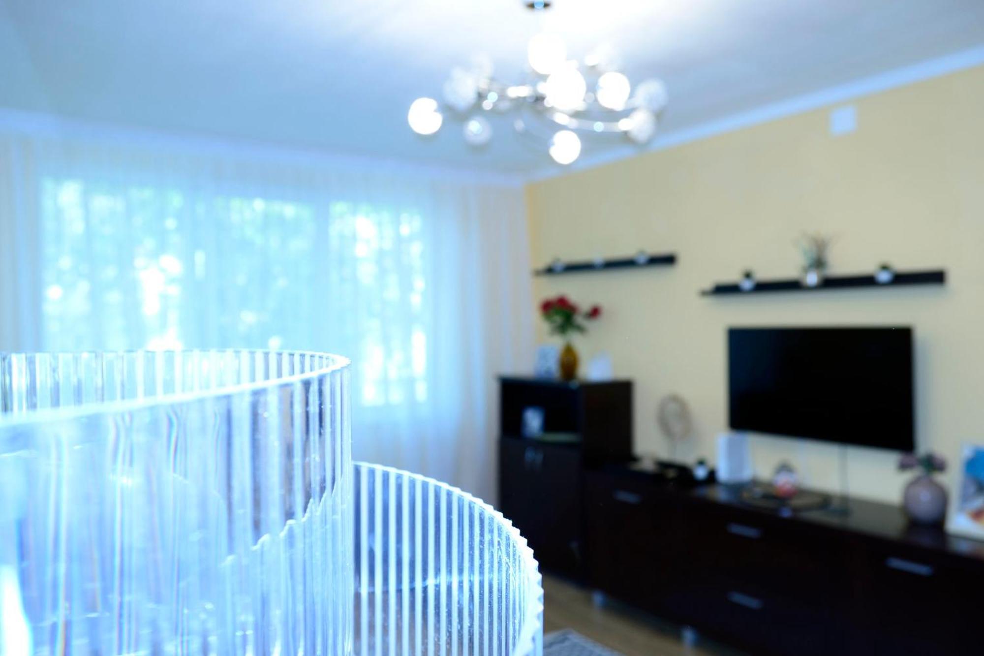 Cozy 2 Rooms Apartment Drumul Taberei Bucureşti Ngoại thất bức ảnh